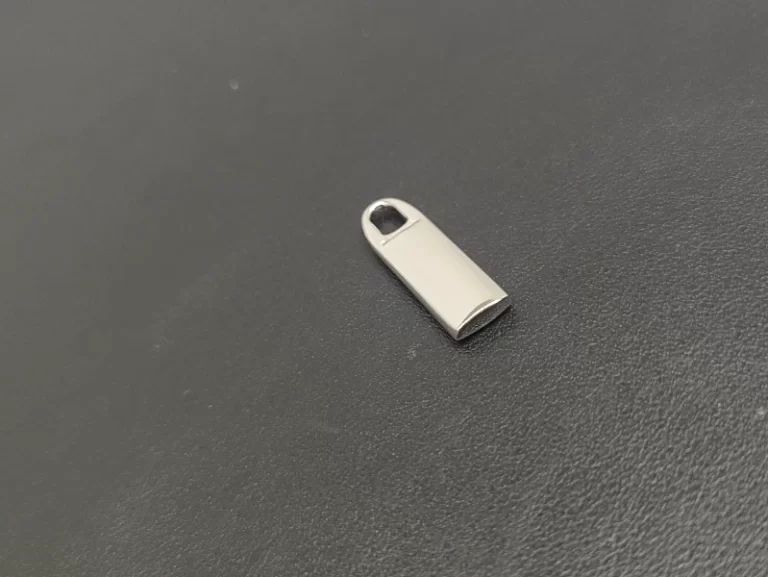 20mm Silver Zipper Pull