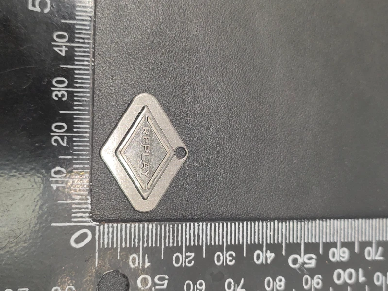 25mm Silver Diamond Metal Bag Tag