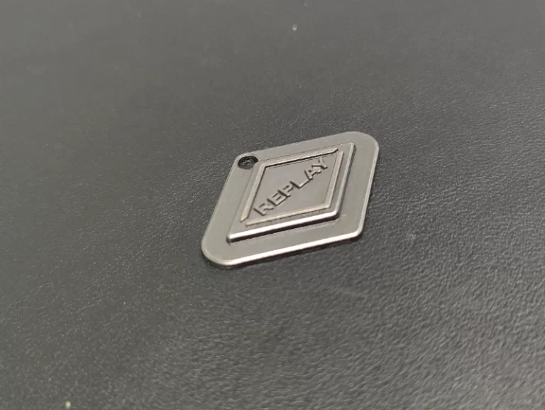 Silver Diamond Metal Bag Tag