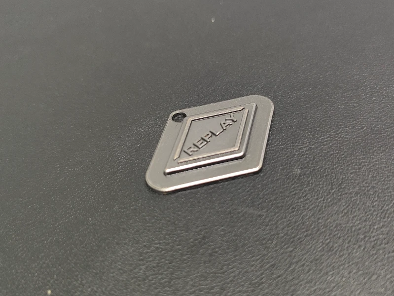 Silver Diamond Metal Bag Tag