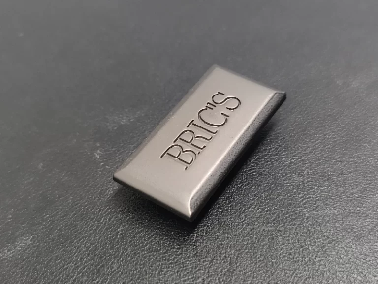 Silver Zinc Alloy Logo Plate for Bag