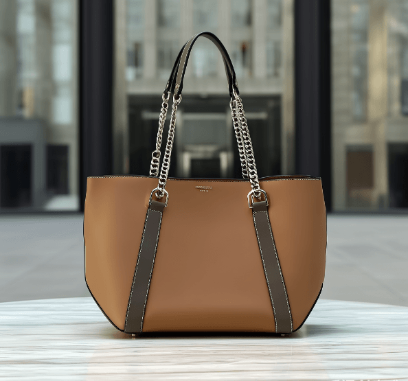 Why Do High-Quality Luggage Hardware Components Wear Out and Fade Easily?