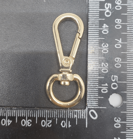 Customized logo and color O shape zinc alloy dog hook for bag