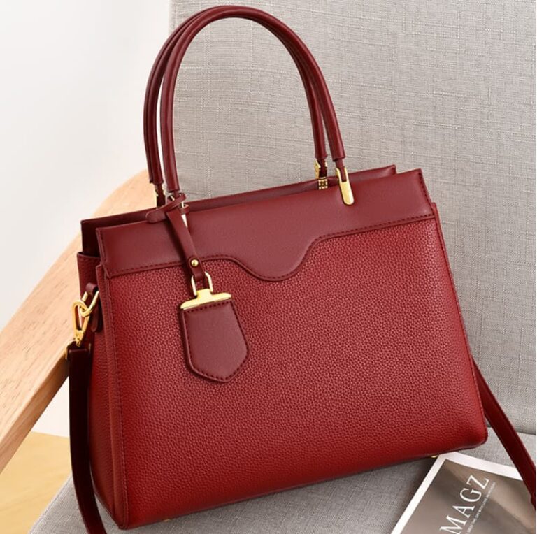 Bag hardware