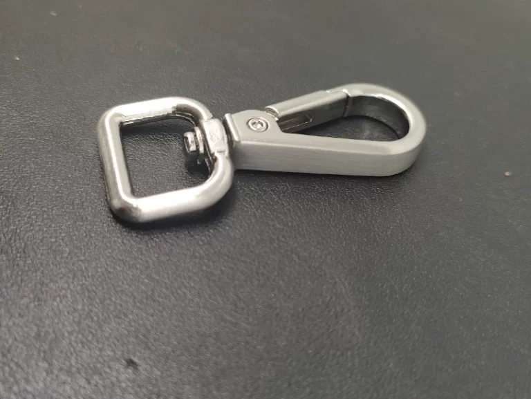 silver bag hardware